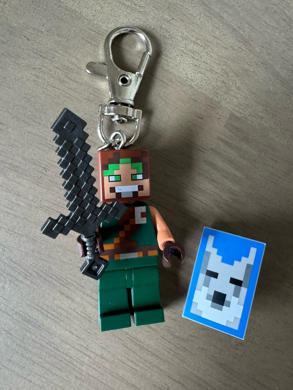 Minecraft Minifigure Keychain - Picture 3 of 5